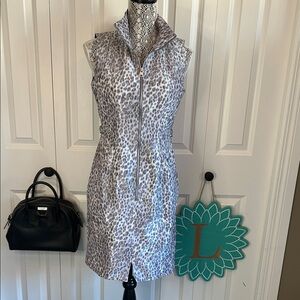 Fabulous Andrew Marc (Marc New York) Gray Leopard Print Dress Size 6